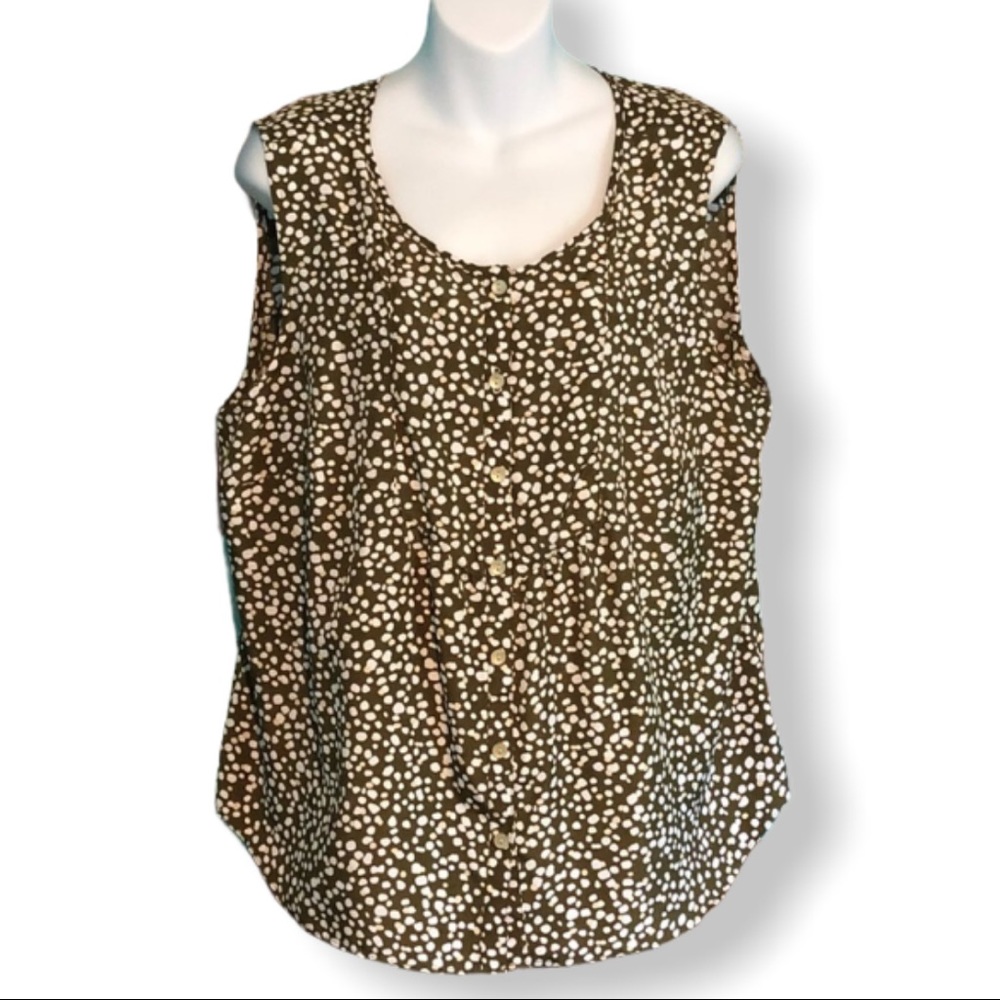 Croft & Barrow Scoop Neck Sleeveless Top